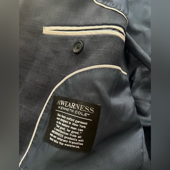 KENNETH COLE AWEARNESS MEN'S SLIM FIT 2-BUTTON NAVY BLAZER JACKET $139 - Picture 2 of 4